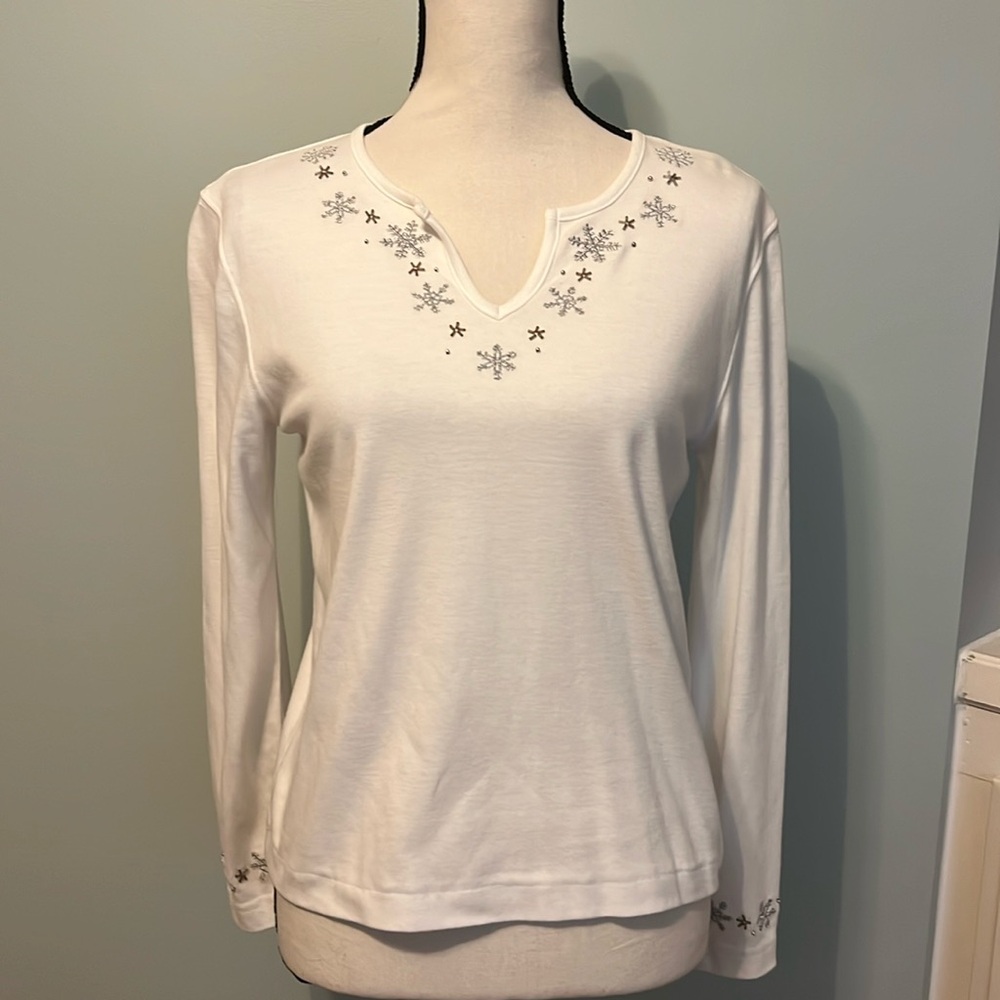 No Name Brand Holiday Blouse